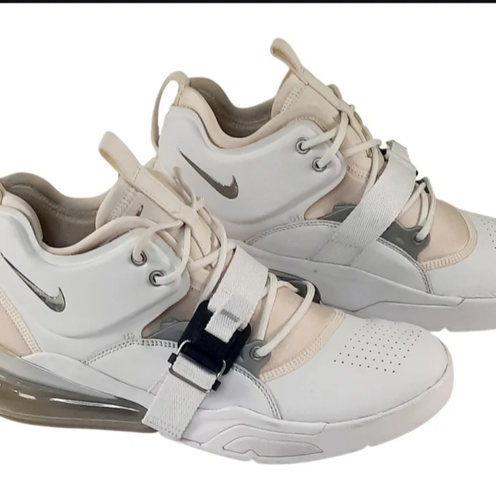 Nike Air Force 270 Men's Sneakers White/ Metallic Silver AH6772 -100 Size 10 - Picture 4 of 5